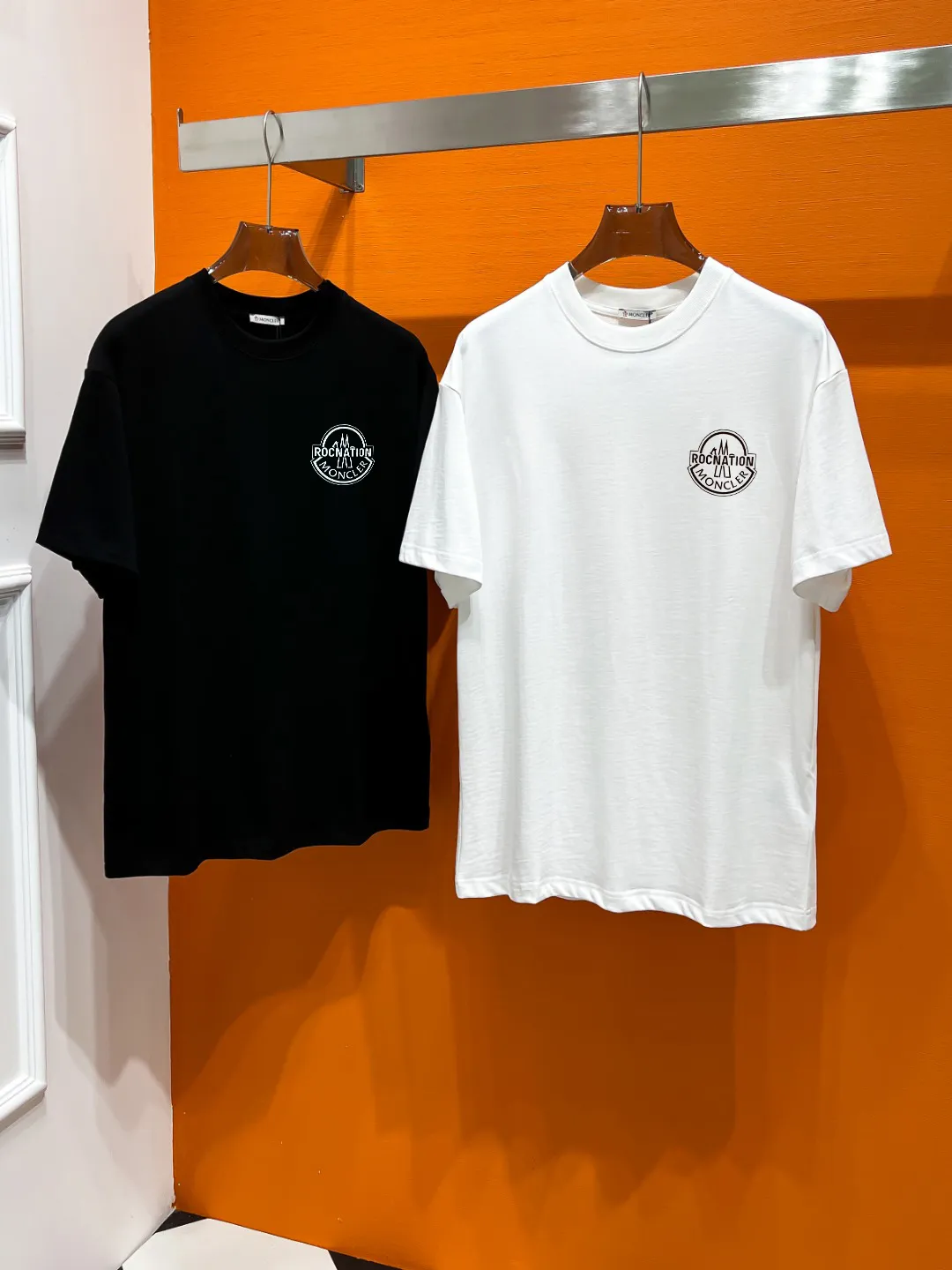 Moncler# T （3 ） 100%-32 ， ， ， ， ， ， ， ， 。 ， ， ， ， ， ！ ， ！ ，Classic ， ， ， ， ， T T 、 ！ ！ 、 、 T， ， ， ， ， ！ ， ， ， , . , , . ：White Black Sizes：S M L XL 2XL